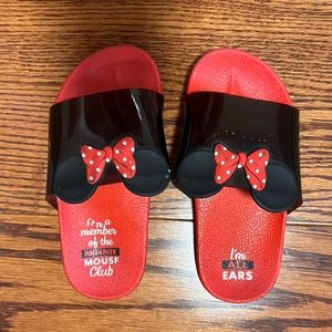 Toddler Disney pool slides size 9/10